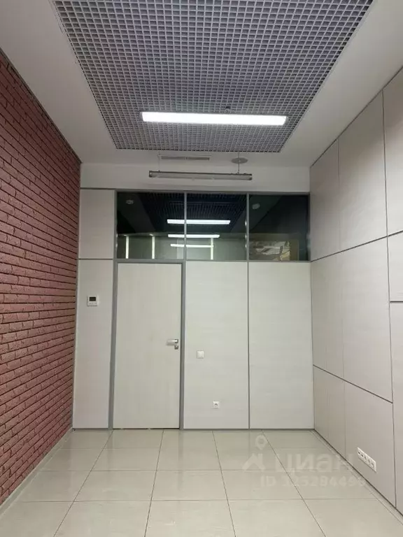 Офис в Московская область, Красногорск Ильинское ш., 1а (18 м) - Фото 1