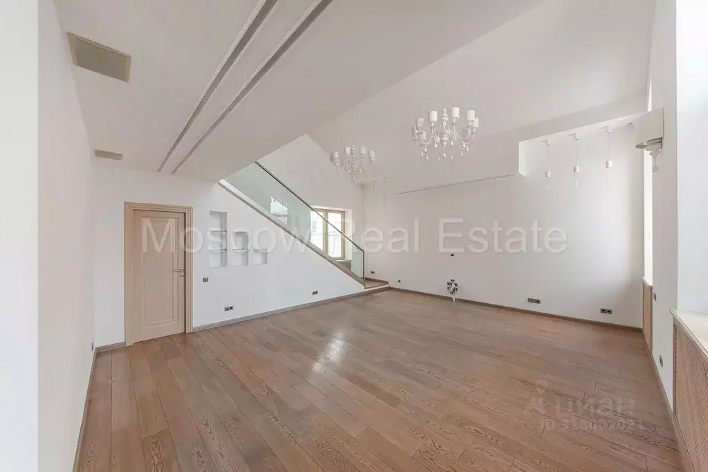 4-к кв. Москва ул. Новаторов, 8К2 (205.4 м) - Фото 0
