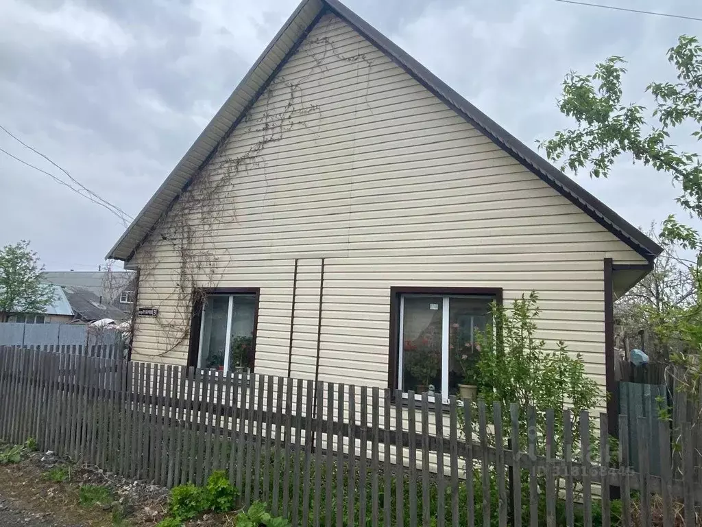 Дом в Курганская область, Курган Рабочий пер., 3 (75 м) - Фото 1