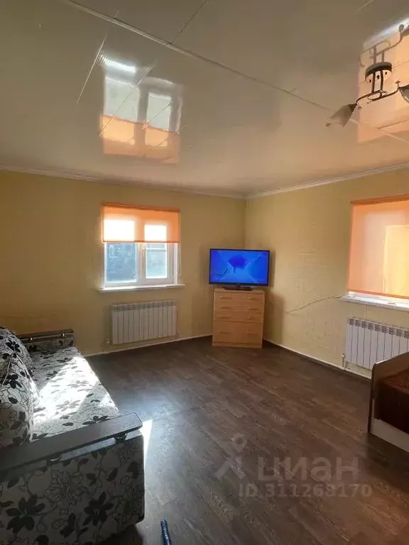 Дом в Астраханская область, Красноярский муниципальный округ, пос. ... - Фото 1