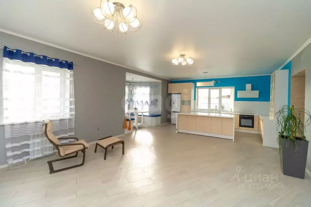 Дом в Тюменская область, Тюмень Казарово мкр, ул. 1-я Молодежная (191 ... - Фото 1