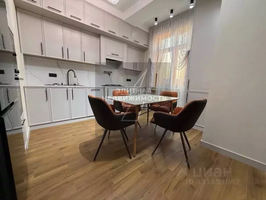 3-к кв. Татарстан, Казань ул. Татарстан, 14/59 (110.0 м) - Фото 2