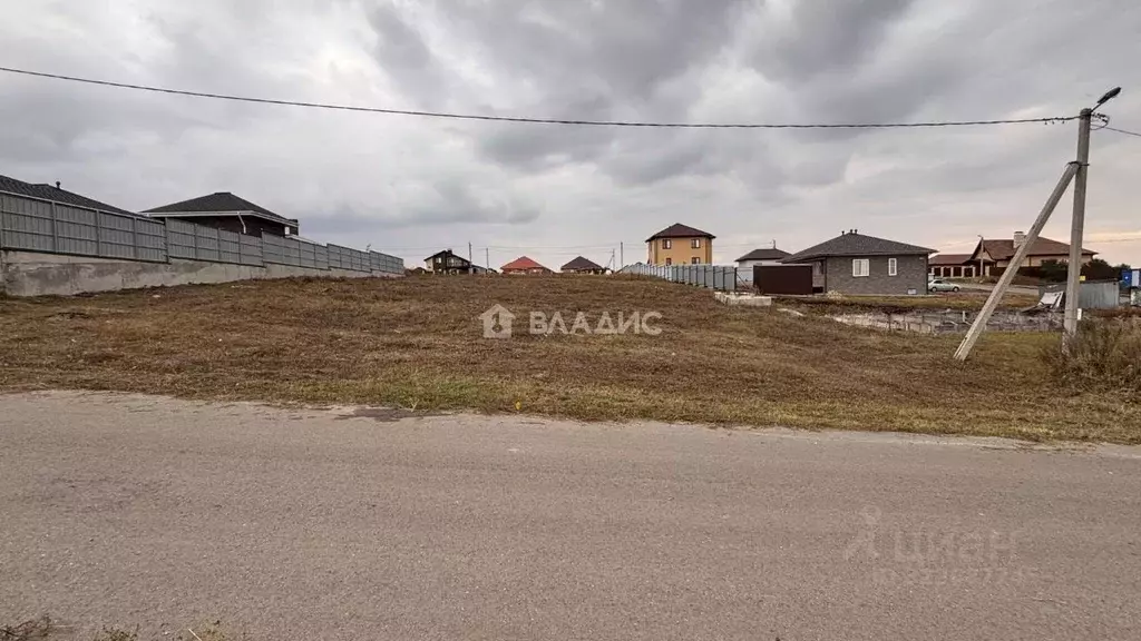 Участок в Белгородская область, Старый Оскол ул. Андреевская (15.0 ... - Фото 1