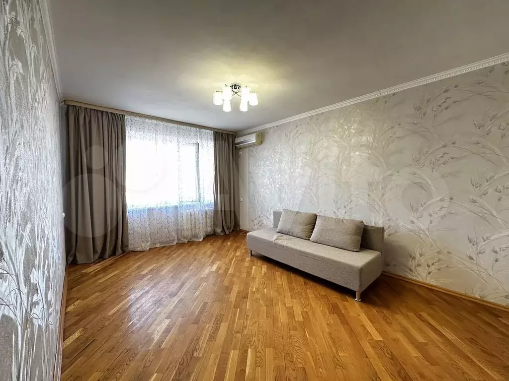 1-к. квартира, 38 м, 9/10 эт. - Фото 1