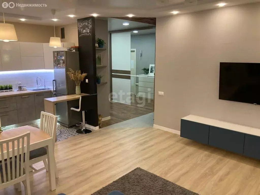 3-комнатная квартира: Ставрополь, улица Рогожникова, 17 (88 м) - Фото 1