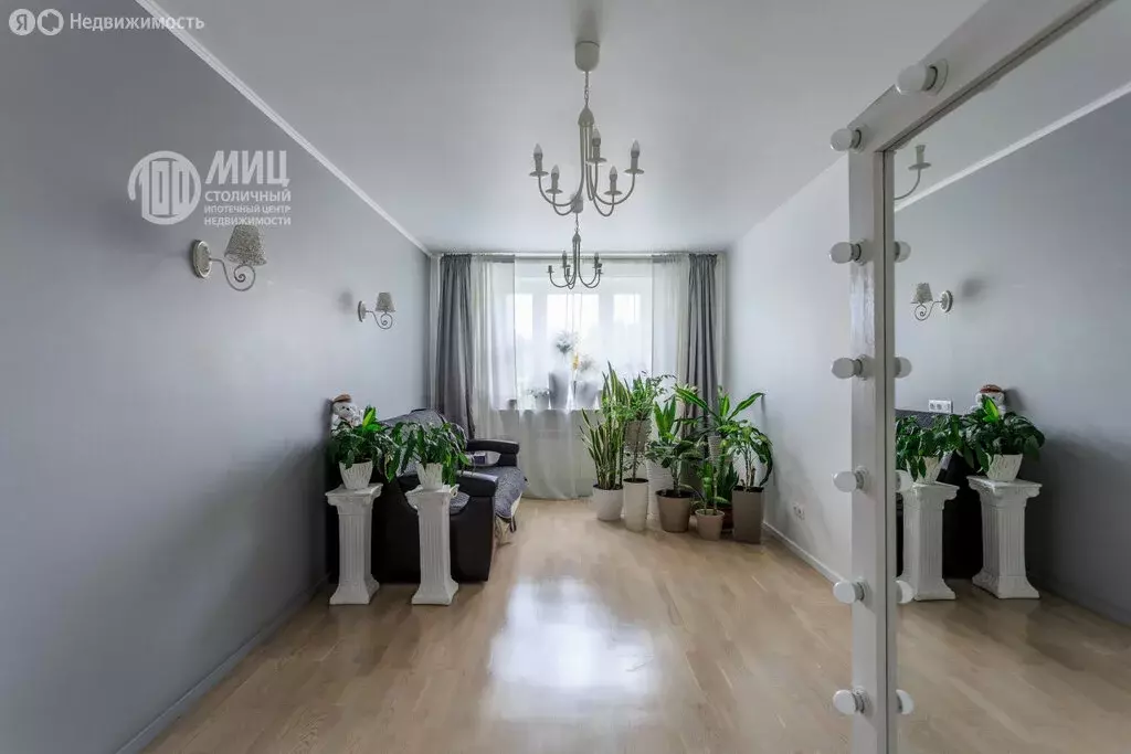 3-комнатная квартира: Люберцы, улица Черёмухина, 8к1 (77.1 м) - Фото 0