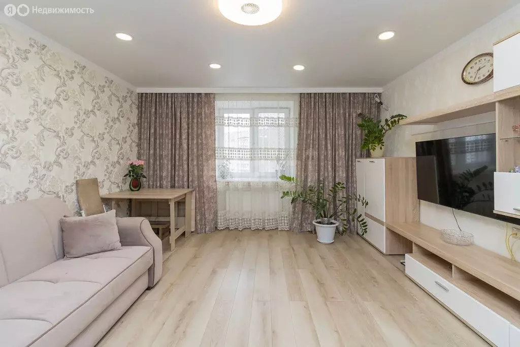 2-комнатная квартира: Тюмень, Амурская улица, 39 (58 м) - Фото 2