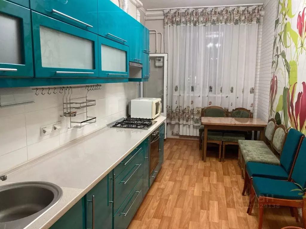 2-к кв. Севастополь просп. Героев Сталинграда, 63 (80.0 м) - Фото 2