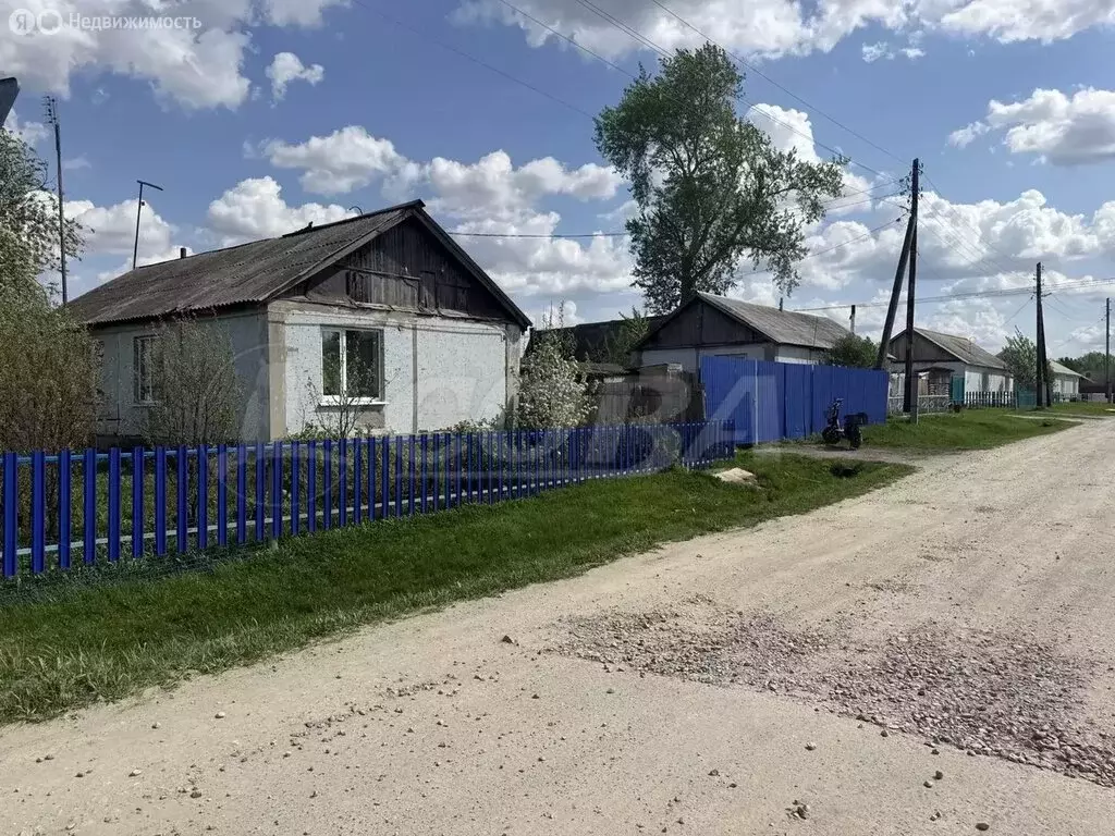 Дом в Тюменская область, Исетский муниципальный округ, село Рафайлово ... - Фото 1