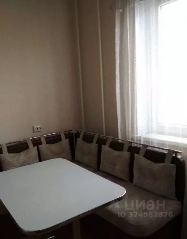 1-к кв. Белгородская область, Старый Оскол Восточный мкр, 12 (36.0 м) - Фото 2