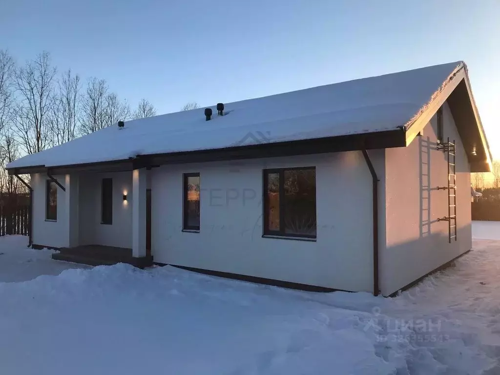 Дом в Ленинградская область, Всеволожский район, Романовское с/пос, д. ... - Фото 1