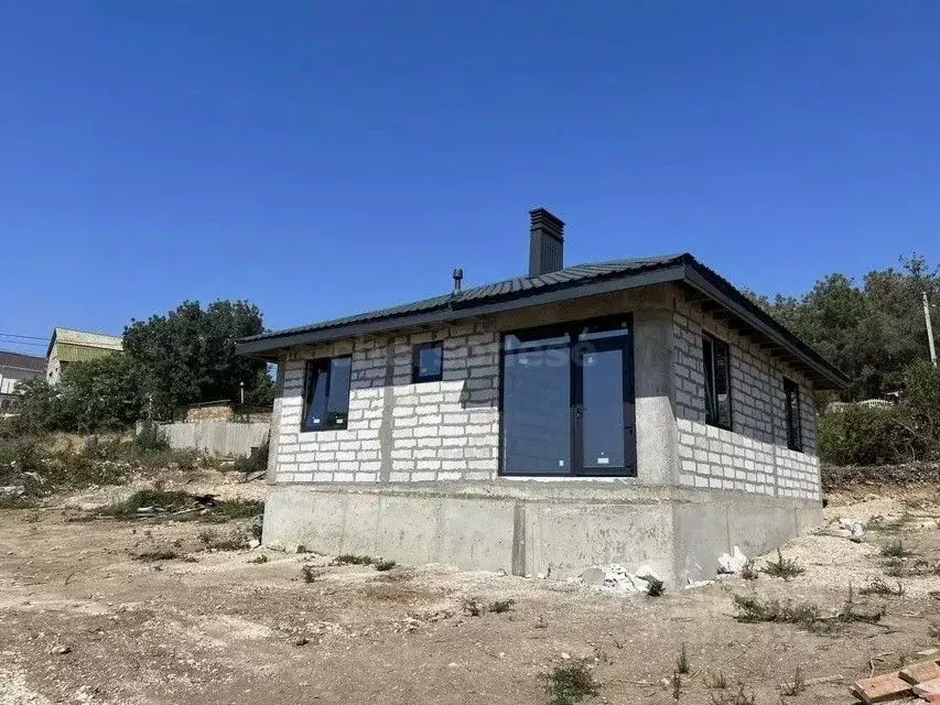 Дом в Севастополь ул. Комбата Гегешидзе (70 м) - Фото 1