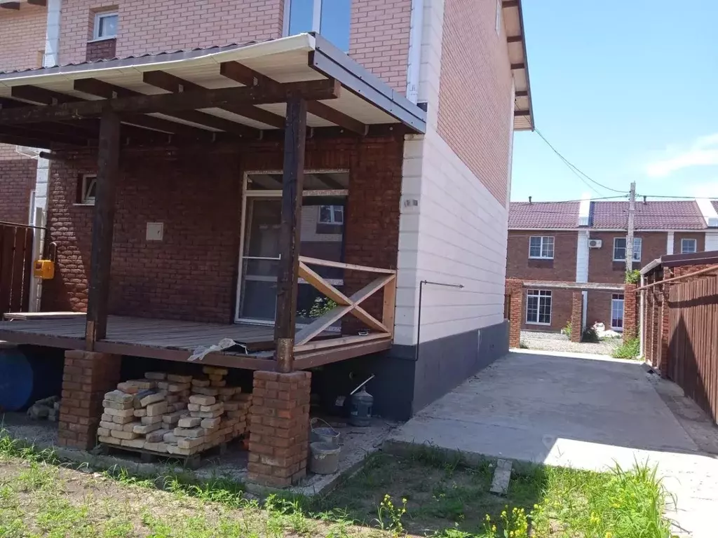 Дом в Ростовская область, Ростов-на-Дону Таганрогская ул., 225 (100 м) - Фото 0