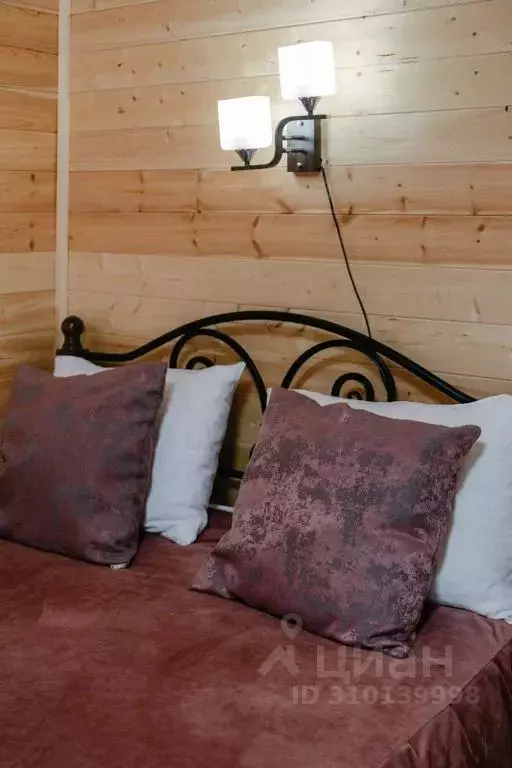 Дом в Карачаево-Черкесия, Зеленчукский район, с. Архыз  (20 м) - Фото 2