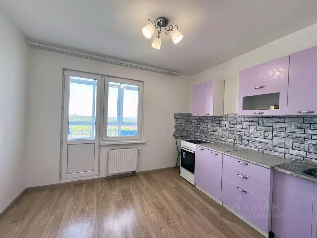 2-к кв. Свердловская область, Екатеринбург ул. Рассветная, 8к3 (53.5 ... - Фото 0