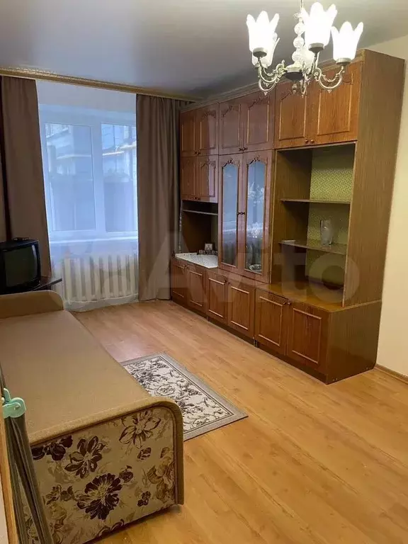 1-к. квартира, 32 м, 1/9 эт. - Фото 0