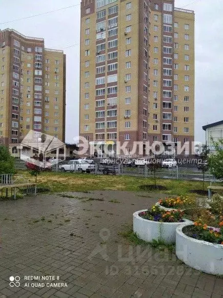 2-к кв. Тюменская область, Тюмень 6-й мкр, ул. Валерии Гнаровской, ... - Фото 1