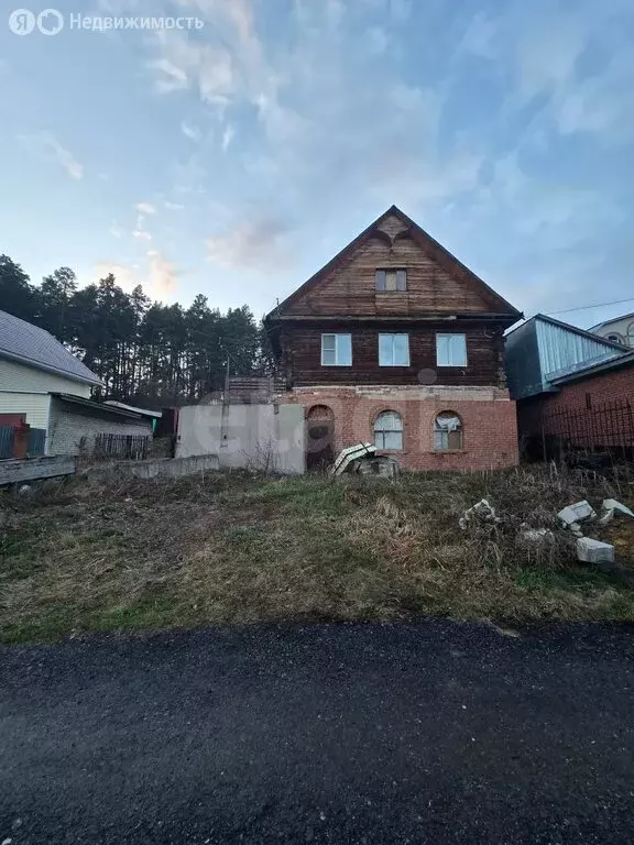 Дом в Миасс, улица Бажова (100 м) - Фото 2