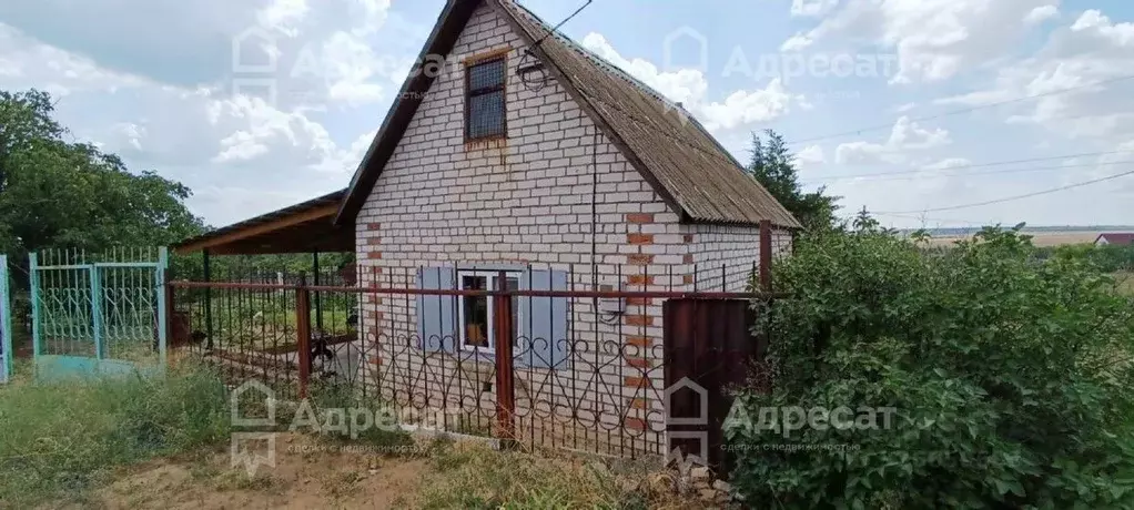 Дом в Волгоградская область, Волгоград Дзержинец СНТ, Степной массив, ... - Фото 1