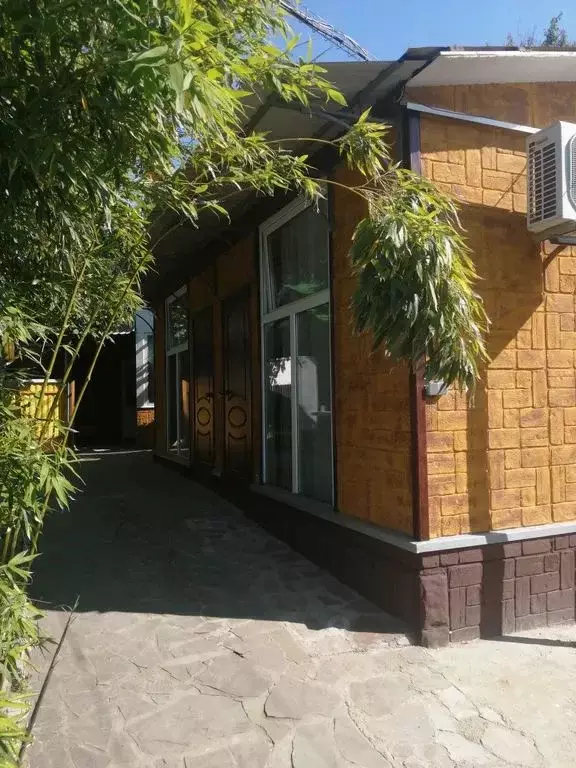 Дом в Краснодарский край, Темрюкский район, Голубицкое с/пос, ... - Фото 1