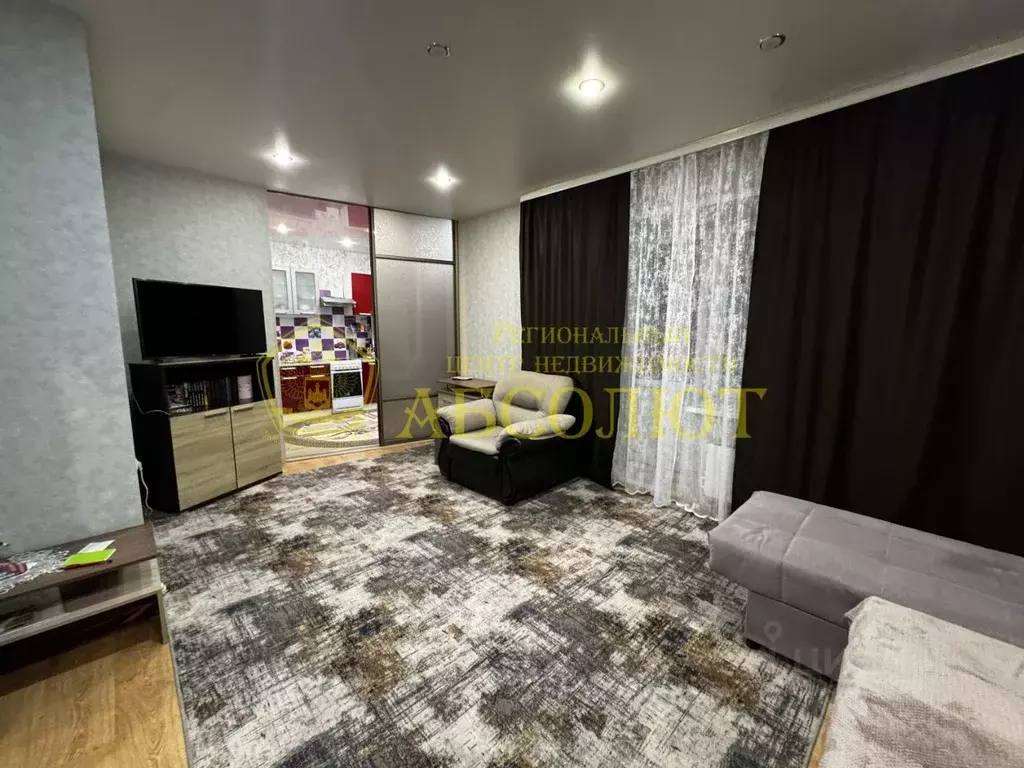 2-к кв. Свердловская область, Ревда ул. Интернационалистов, 42/3 (60.5 ... - Фото 1