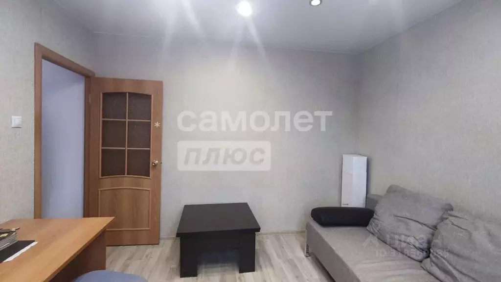2-к кв. Ханты-Мансийский АО, Когалым ул. Дружбы Народов, 18Б (37.0 м) - Фото 1