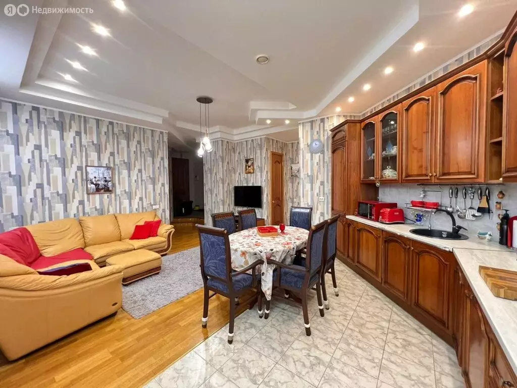 3-комнатная квартира: Мурманск, проспект Ленина, 18 (76 м) - Фото 2