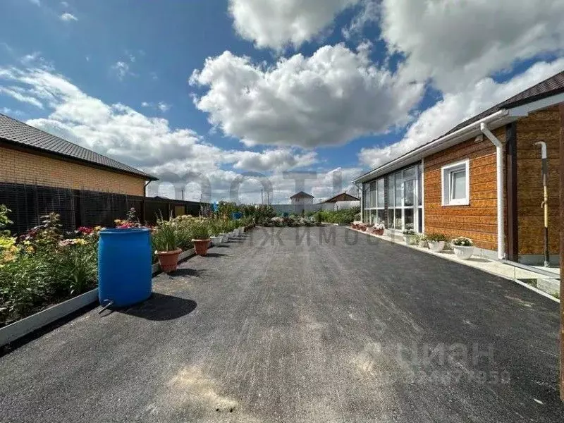 Дом в Тюменская область, Тюменский муниципальный округ, с. Успенка ул. ... - Фото 1