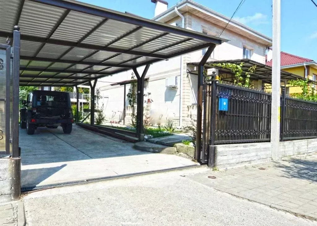 Дом в Краснодарский край, Сочи ул. Худякова (280 м) - Фото 1