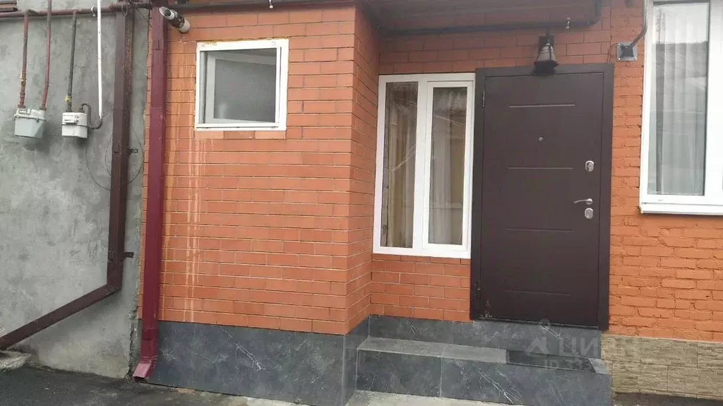 Дом в Северная Осетия, Владикавказ ул. Беслановская, 62 (28 м) - Фото 2