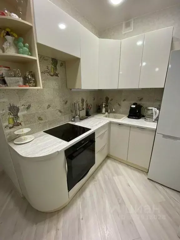 2-к кв. Хакасия, Черногорск ул. Генерала Тихонова, 6Бк2 (60.0 м) - Фото 0
