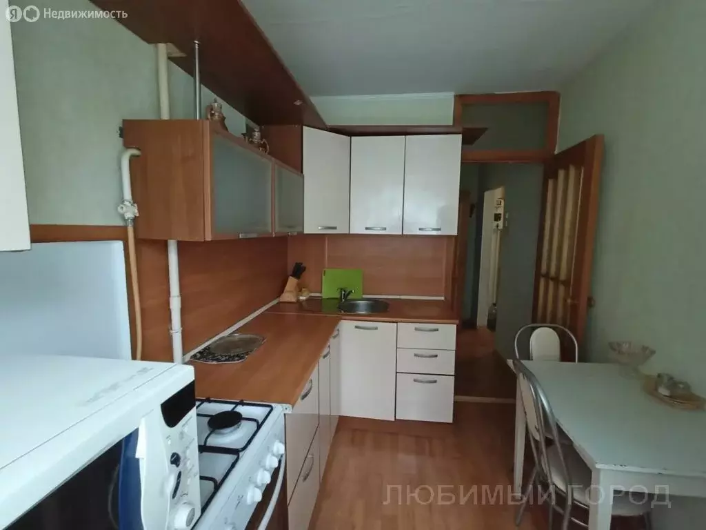 3-комнатная квартира: Нижний Новгород, улица Александра Люкина, 7 ... - Фото 0