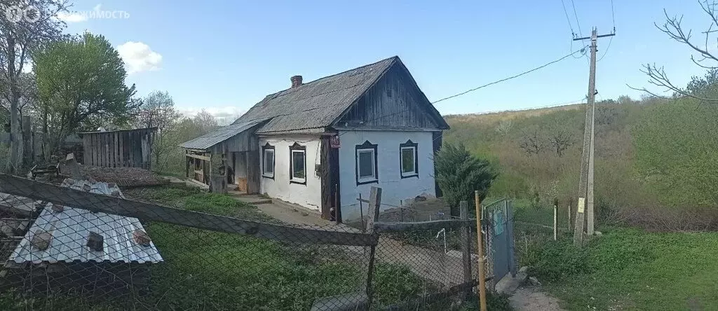 Дом в посёлок Каменномостский, Узкоколейная улица, 141 (35 м) - Фото 1