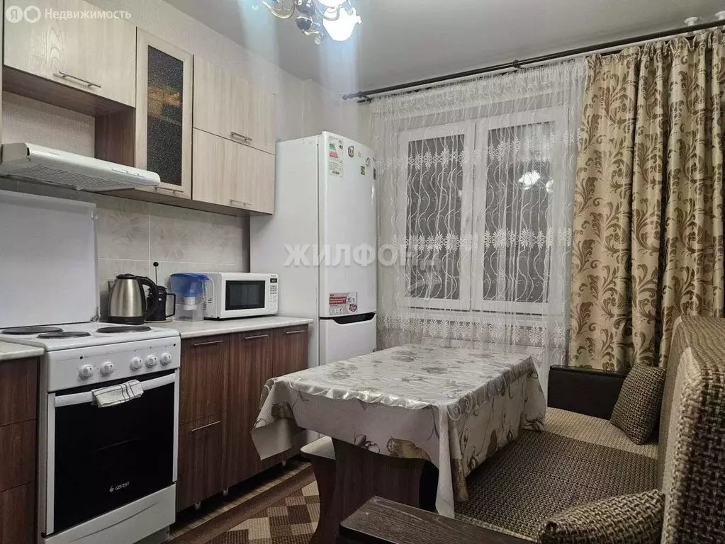 Квартира-студия: Новосибирск, улица Петухова, 95/4 (26.8 м) - Фото 0