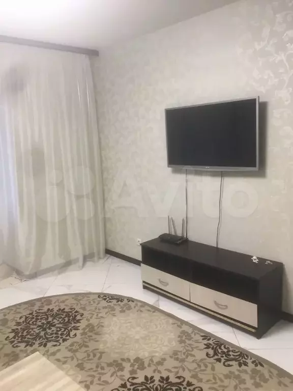 1-к. квартира, 38 м, 1/9 эт. - Фото 0