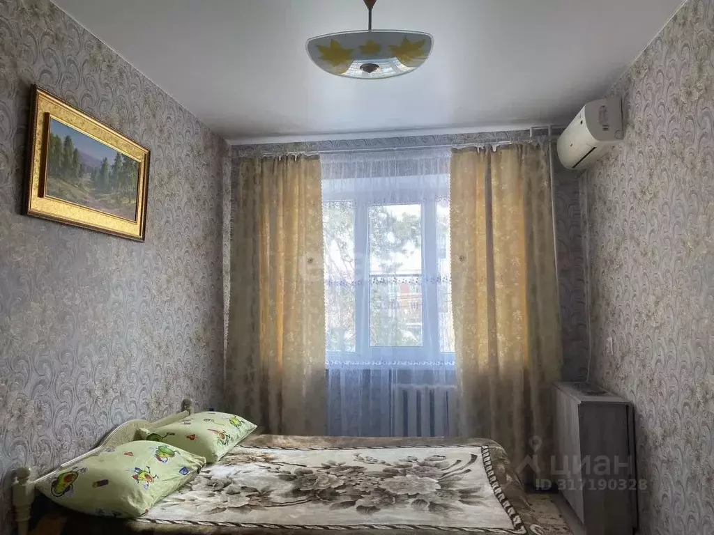 2-к кв. Краснодарский край, Горячий Ключ Заводская ул., 43 (52.5 м) - Фото 0