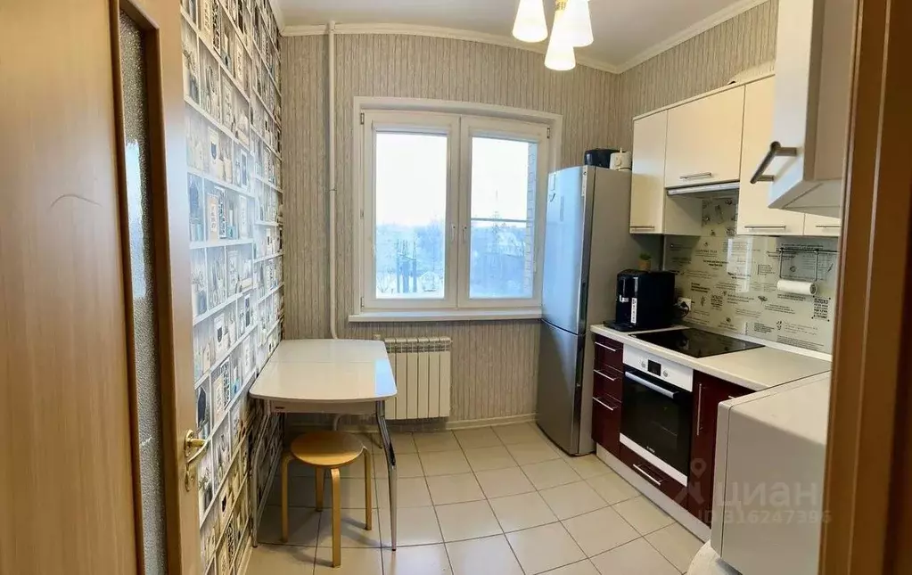 2-к кв. Архангельская область, Архангельск ул. Павла Усова, 19к1 (50.9 ... - Фото 0