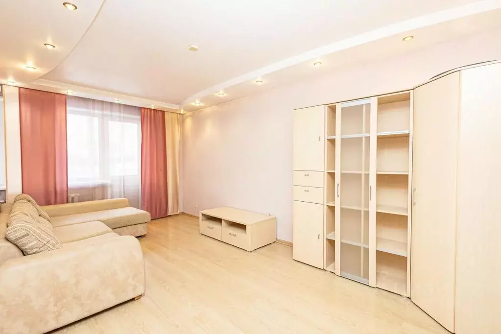 1-к кв. Кемеровская область, Кемерово ул. Веры Волошиной, 41 (43.0 м) - Фото 1