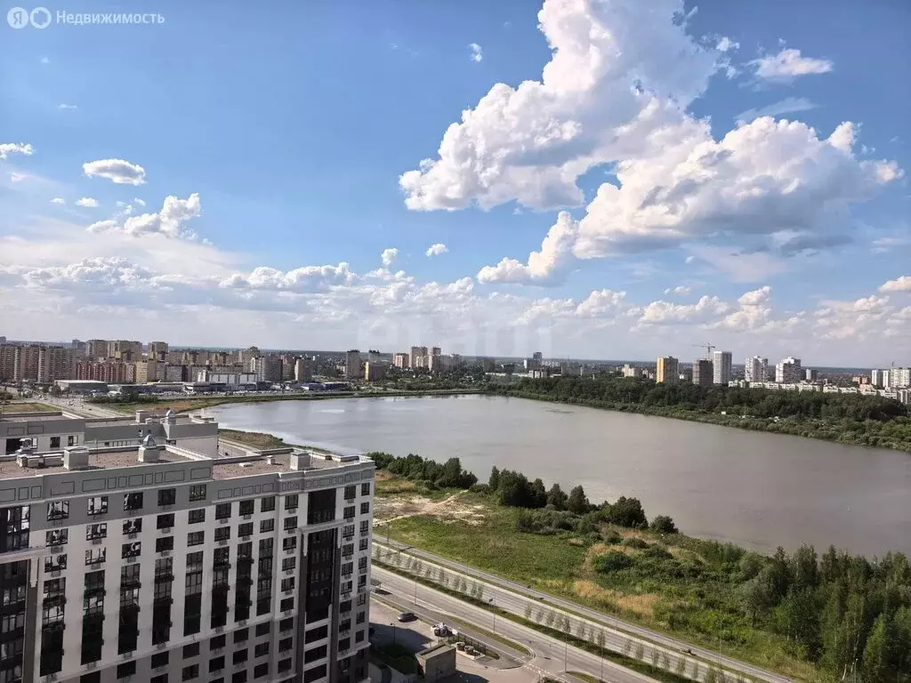 2-комнатная квартира: Тюмень, улица Разведчика Кузнецова, 16 (61.1 м) - Фото 2