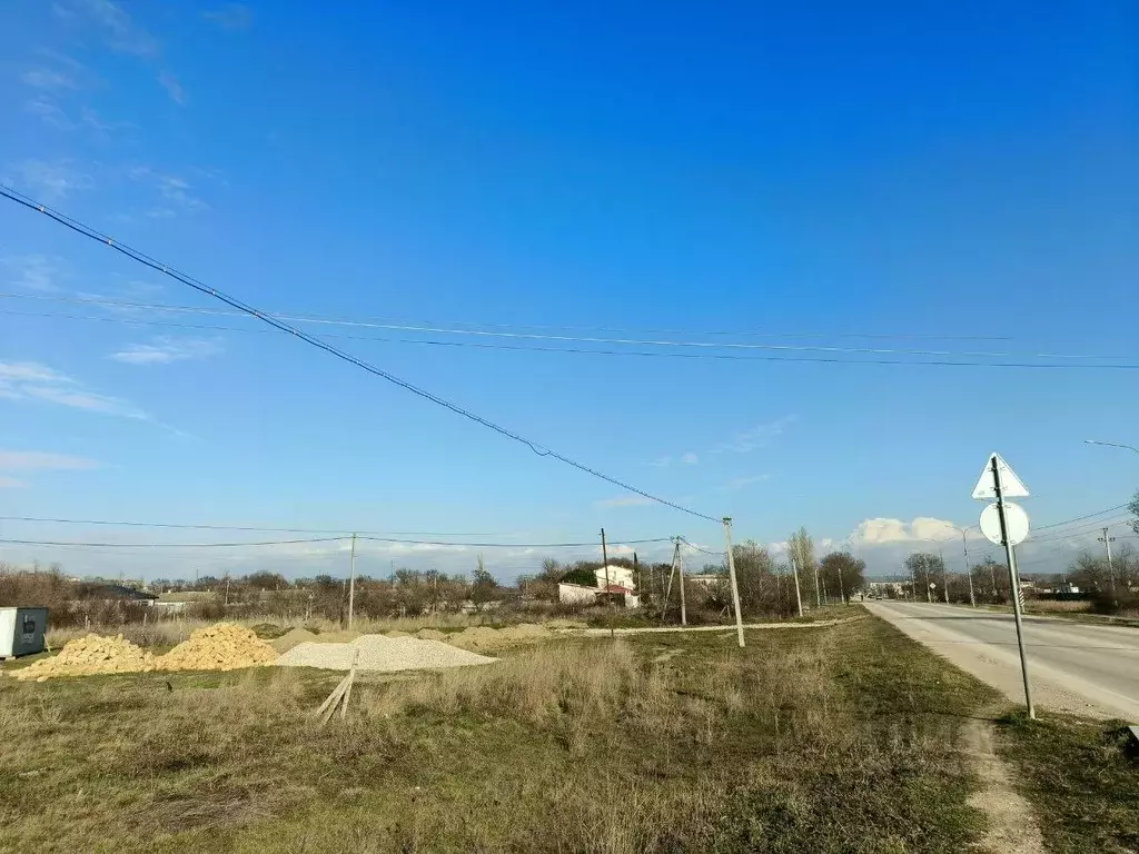 Участок в Севастополь с. Осипенко,  (10.0 сот.) - Фото 1