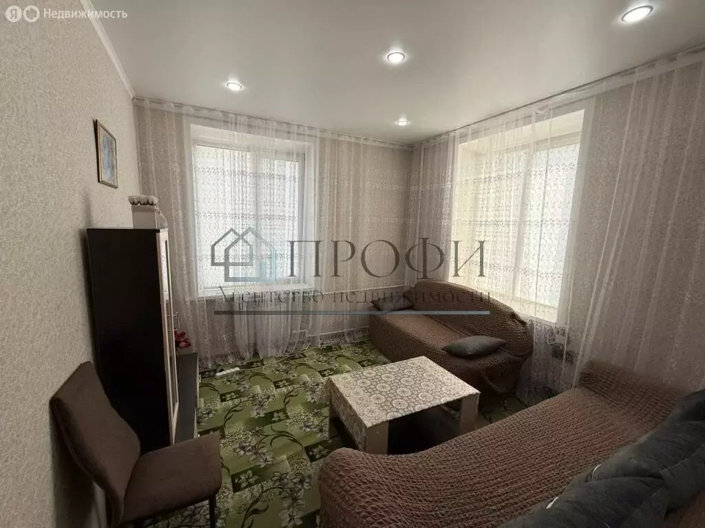 3-комнатная квартира: Новый Оскол, улица Гагарина, 22 (60 м) - Фото 1