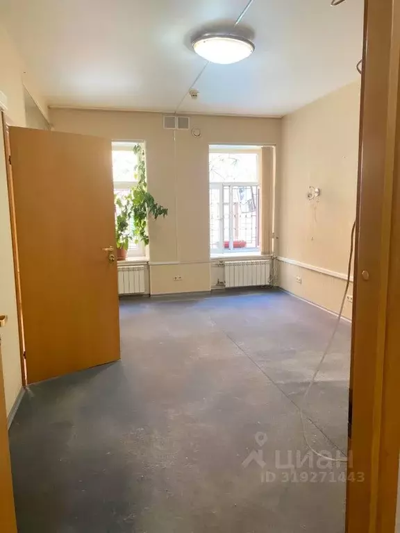 3-к кв. Санкт-Петербург пер. Пирогова, 15 (76.2 м) - Фото 0