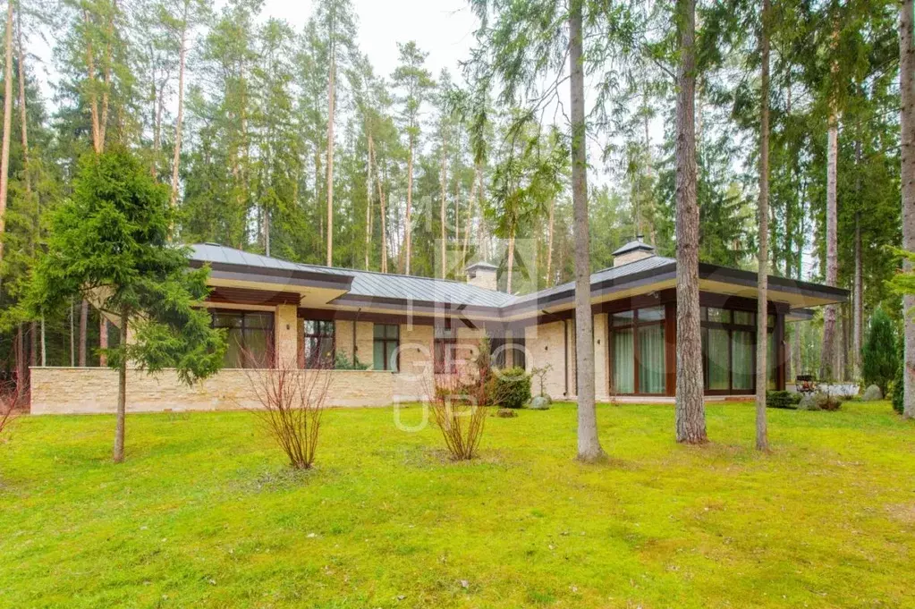 Дом 550 м на участке 21 сот. - Фото 0