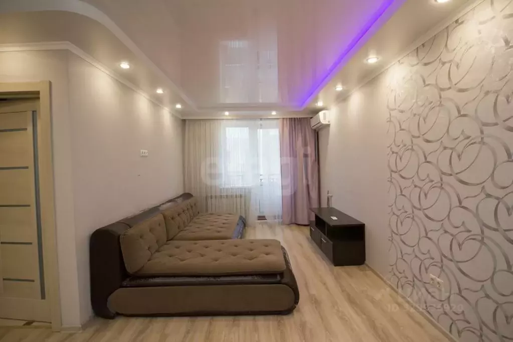 3-к кв. Калужская область, Калуга ул. Братьев Луканиных, 5 (69.5 м) - Фото 1