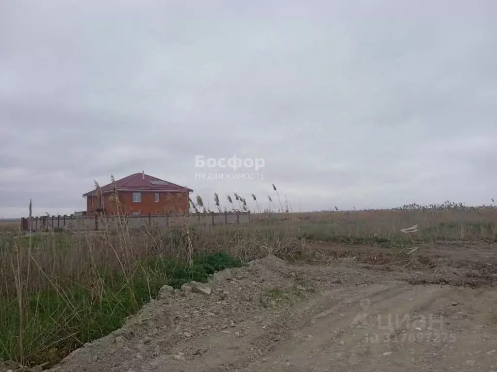 Участок в Крым, Феодосия ул. Казантипская (10.0 сот.) - Фото 0