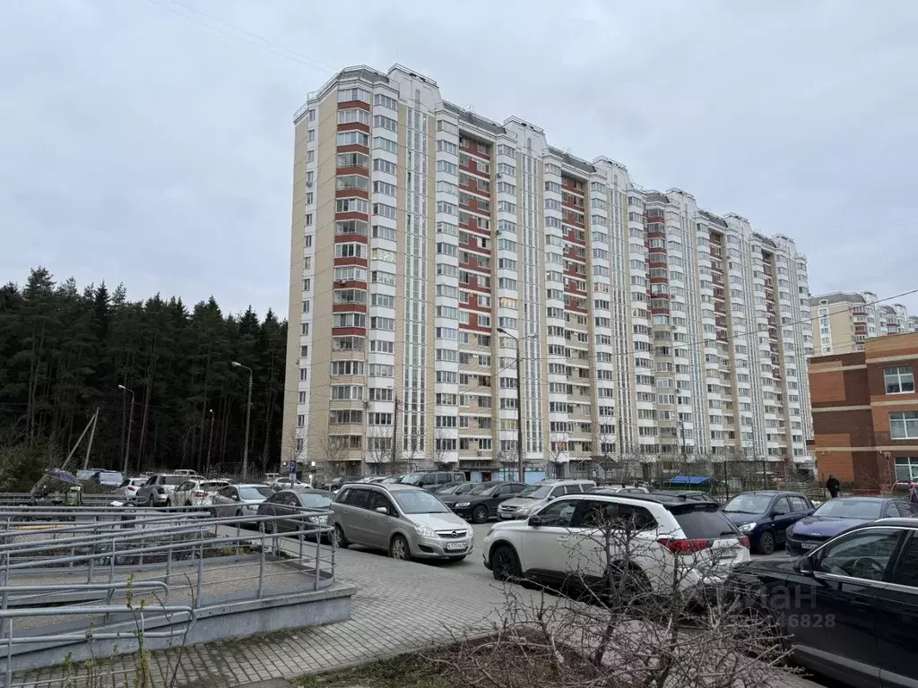 2-к кв. Московская область, Лобня ул. Юности, 5 (64.0 м) - Фото 1