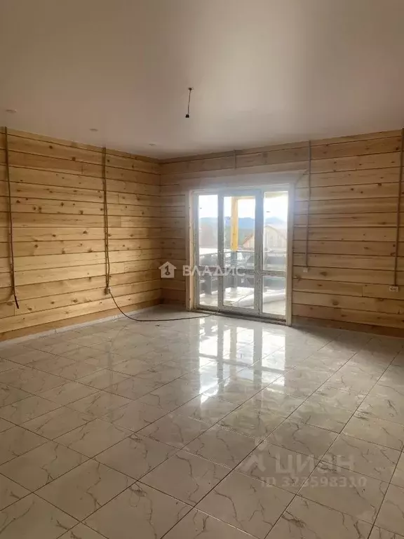 Дом в Бурятия, Тарбагатайский район, Саянтуйское с/пос, с. Нижний ... - Фото 1