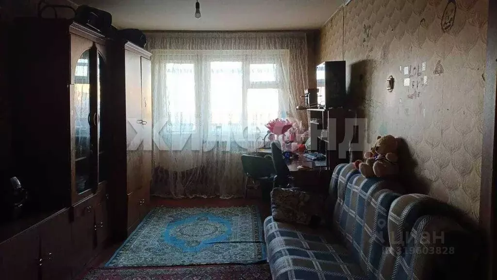 3-к кв. Новосибирская область, Новосибирск ул. Бориса Богаткова, 183 ... - Фото 0