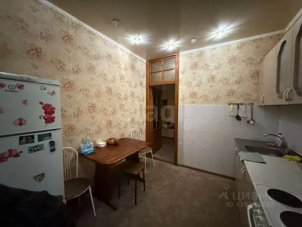 2-к кв. Ханты-Мансийский АО, Сургут просп. Мира, 28 (61.7 м) - Фото 1