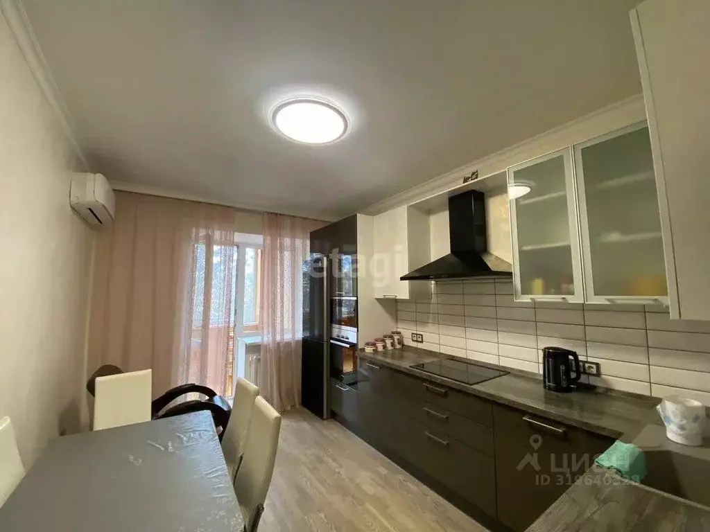 3-к кв. Тюменская область, Тюмень ул. Московский Тракт, 143к5 (85.0 м) - Фото 0